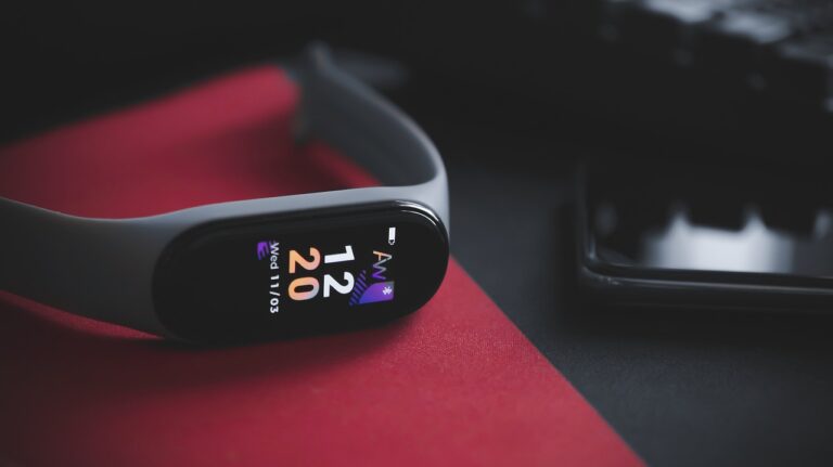 activity trackers for small wrists